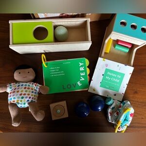 Lovevery Box 11-12 mo The thinker